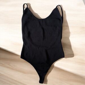 Hera Collection Black Ribbed Thong Bodysuit – Size S